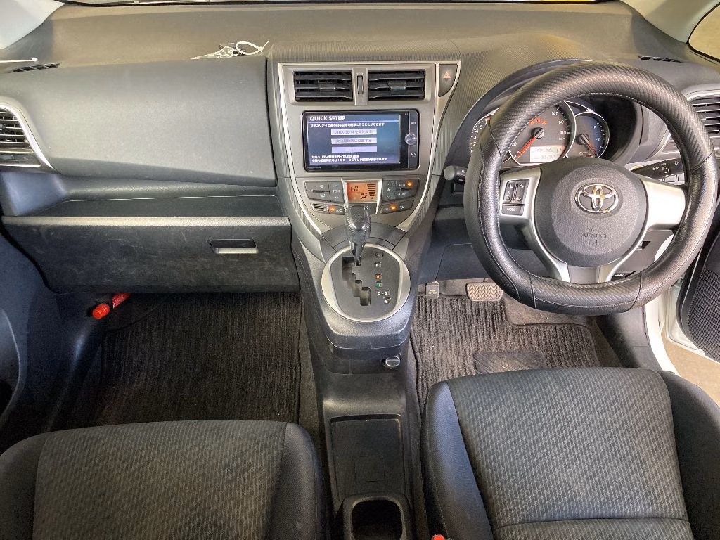 TOYOTA RACTIS
