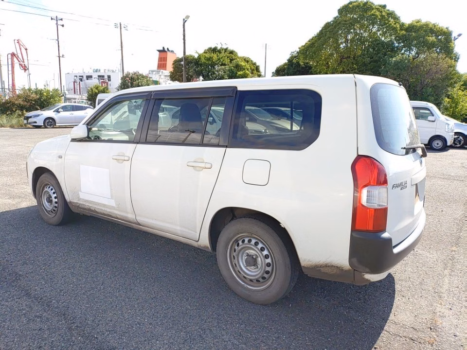 MAZDA FAMILIA