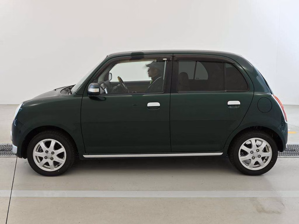DAIHATSU MIRA GINO