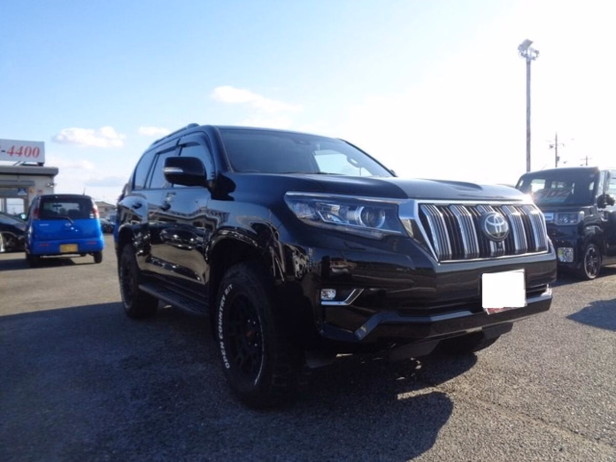 TOYOTA LAND CRUISER PRADO
