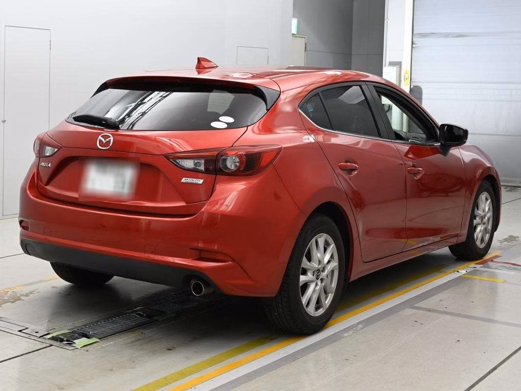 MAZDA AXELA