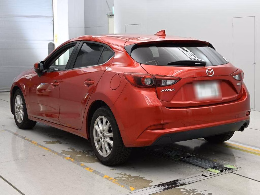 MAZDA AXELA