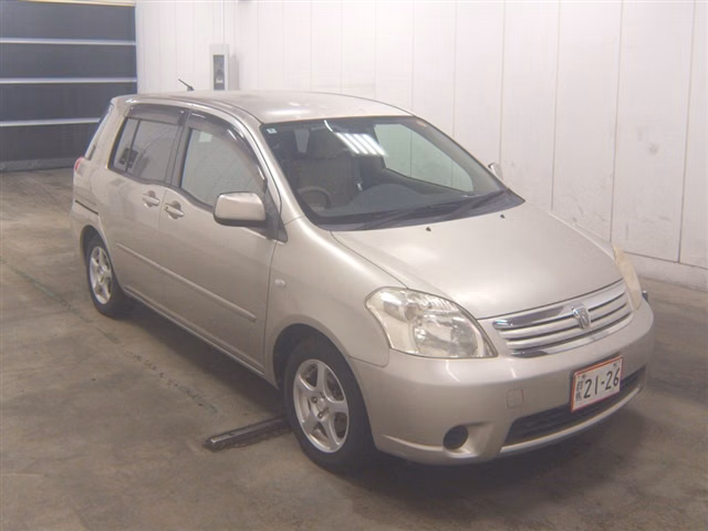 TOYOTA RAUM