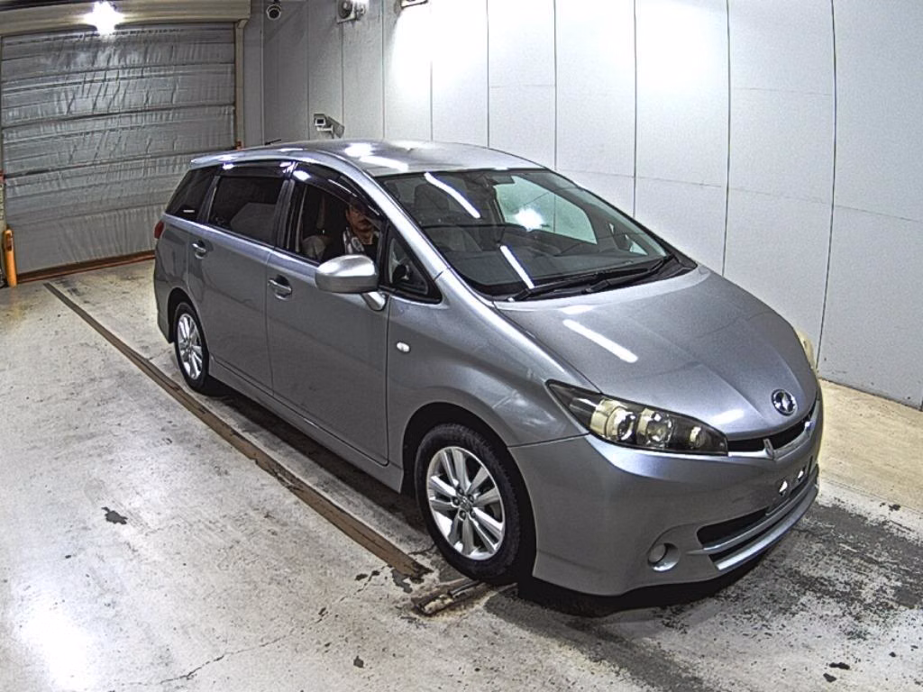 TOYOTA WISH