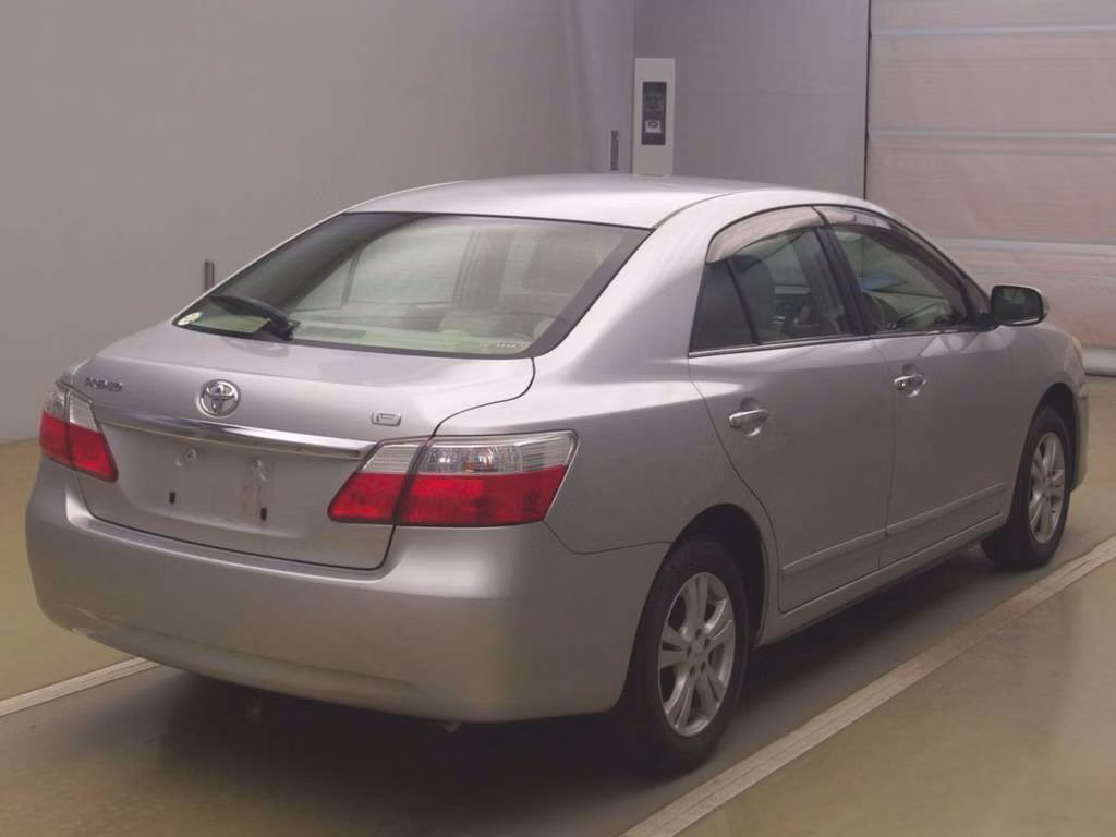 TOYOTA PREMIO