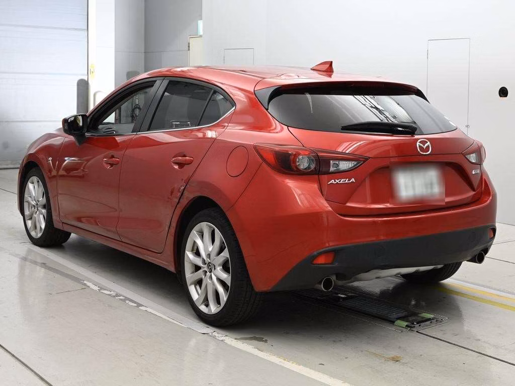MAZDA AXELA