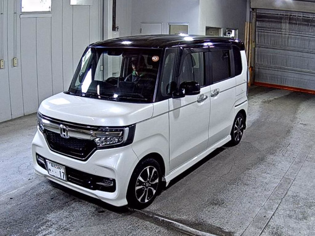 HONDA N-BOX