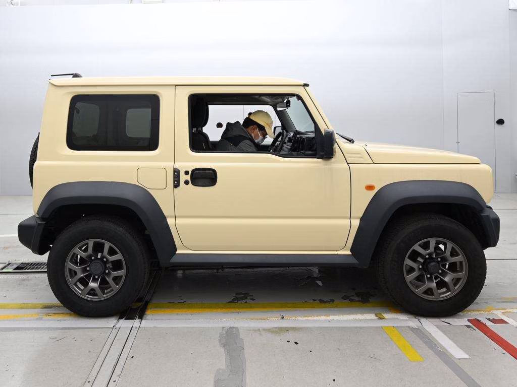 SUZUKI JIMNY SIERRA