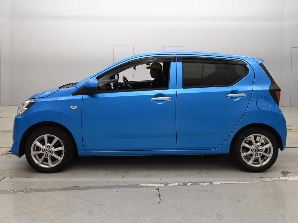 TOYOTA PIXIS EPOCH
