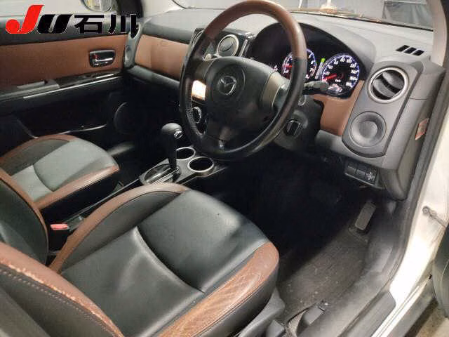 MAZDA VERISA