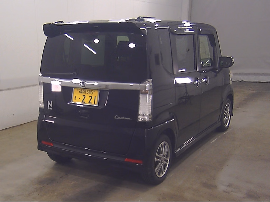 HONDA N-BOX