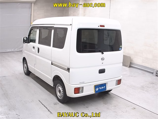 NISSAN NV100 CLIPPER