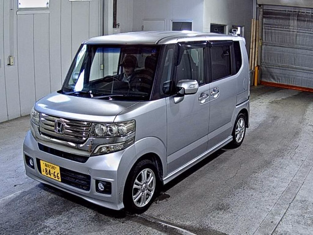 HONDA N-BOX