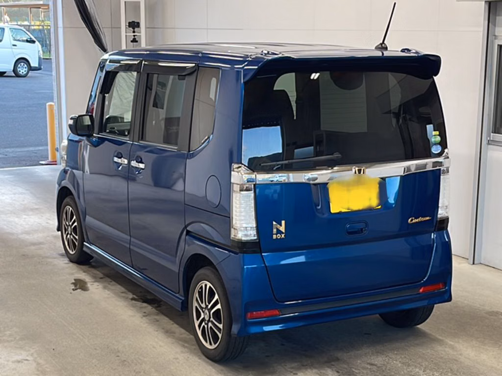 HONDA N-BOX