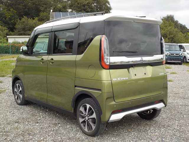 MITSUBISHI EK SPACE