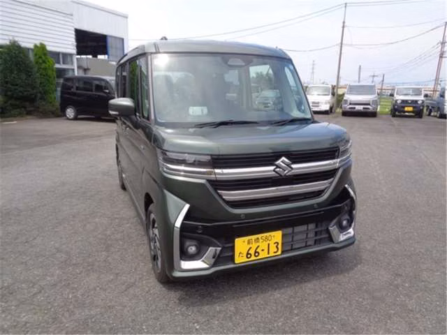 Suzuki Spacia