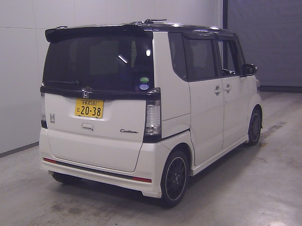 HONDA N-BOX