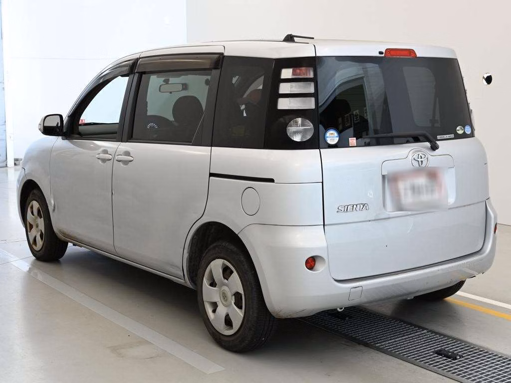 TOYOTA SIENTA
