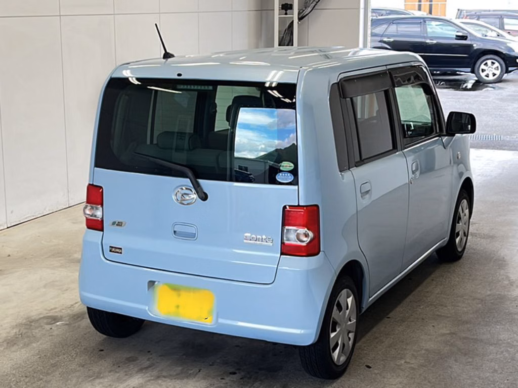 DAIHATSU MOVE CONTE