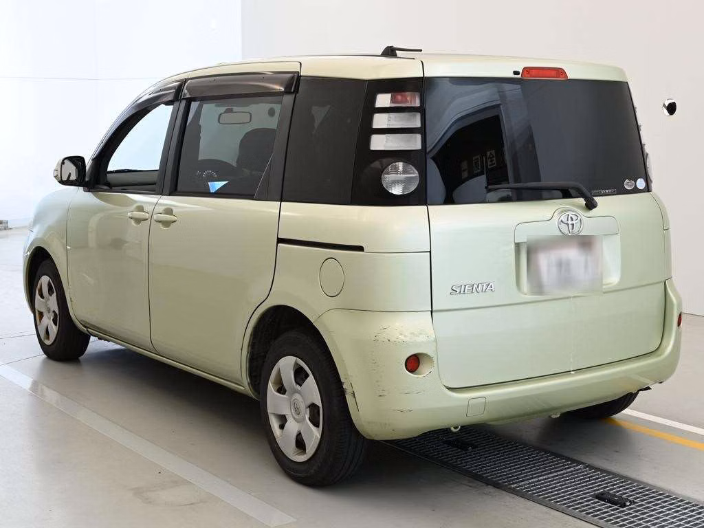 TOYOTA SIENTA