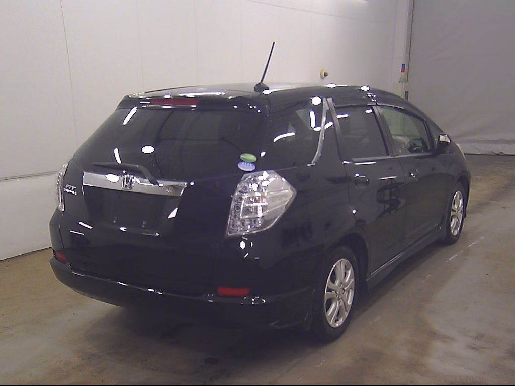 HONDA FIT SHUTTLE