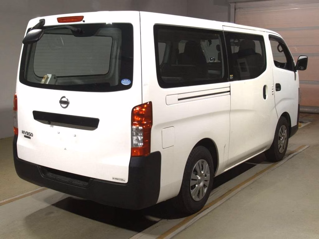 NISSAN NV350 CARAVAN