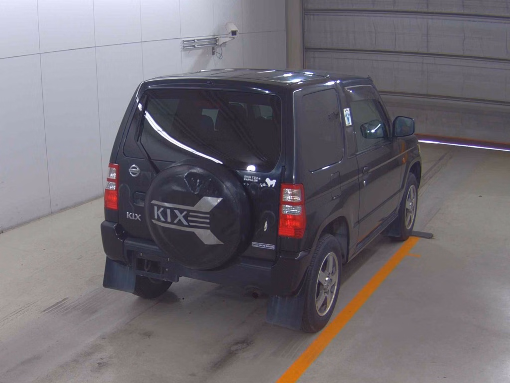 NISSAN KIX