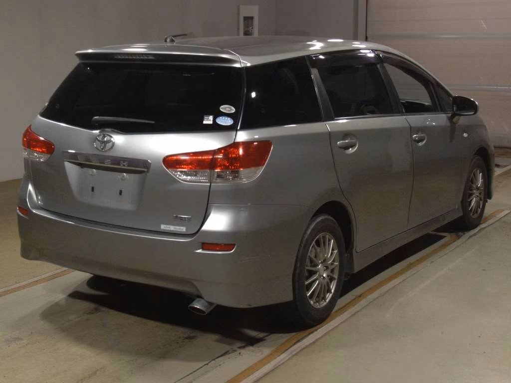 TOYOTA WISH
