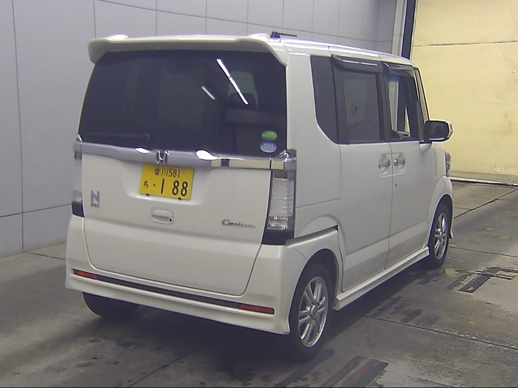 HONDA N-BOX