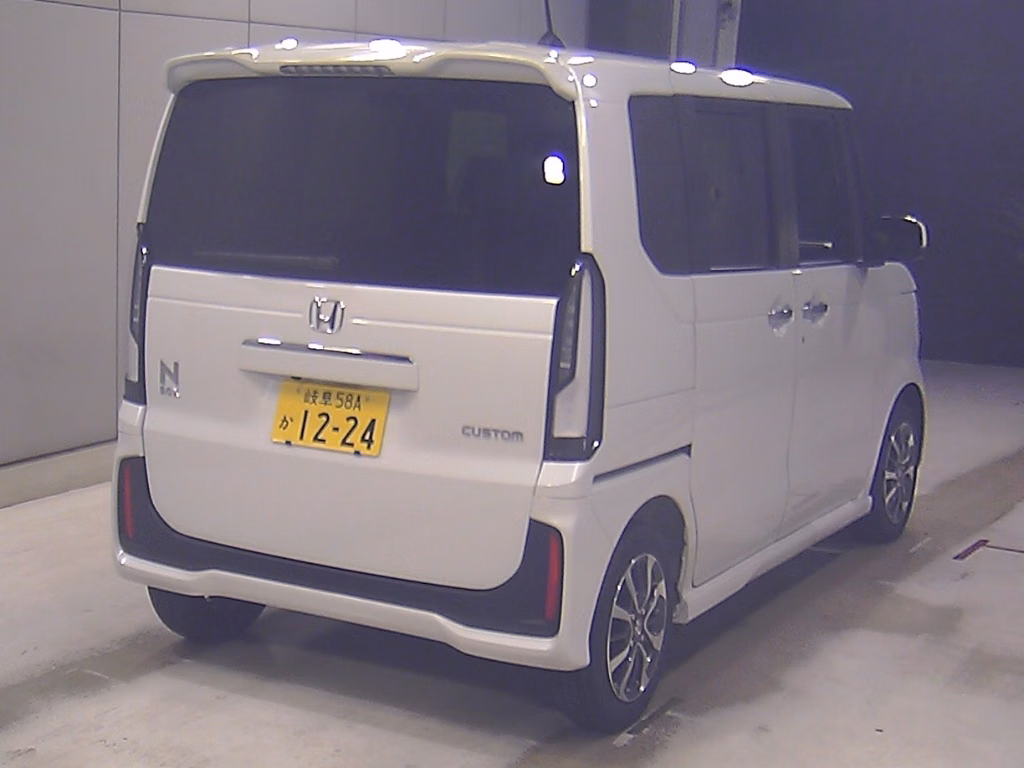 HONDA N-BOX