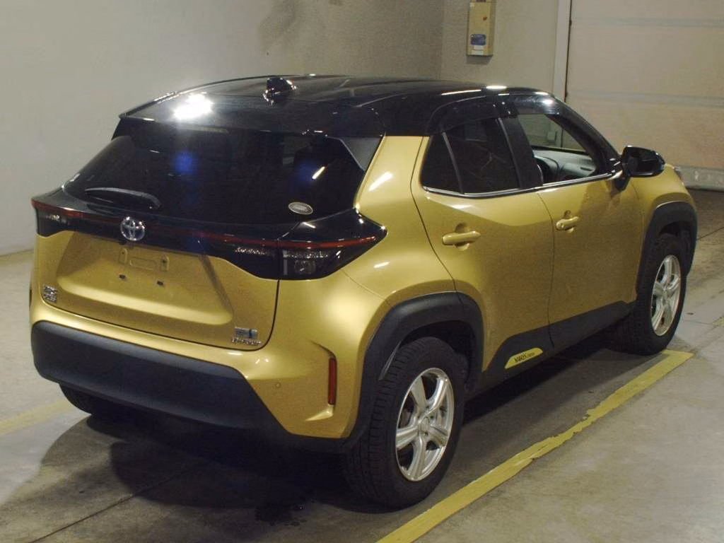 TOYOTA YARIS CROSS