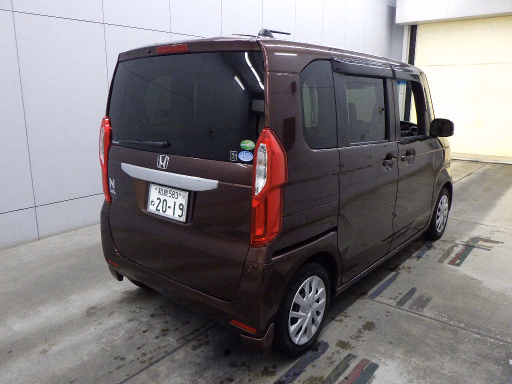 HONDA N-BOX