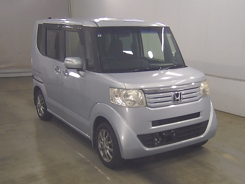 HONDA N-BOX
