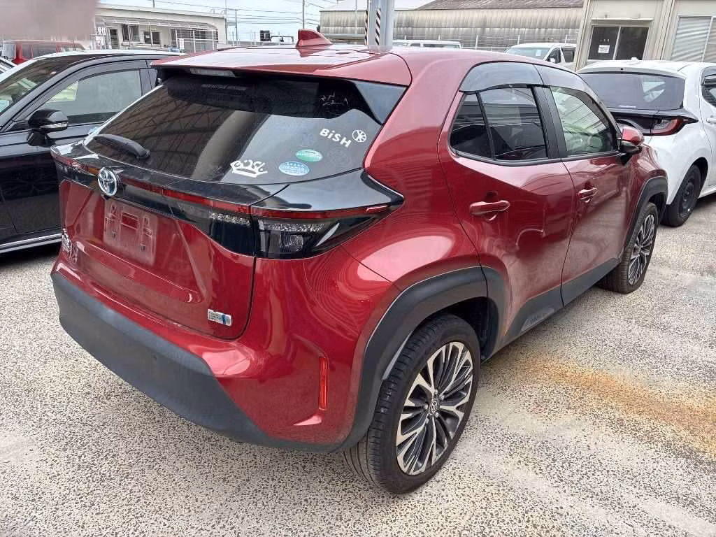 TOYOTA YARIS CROSS