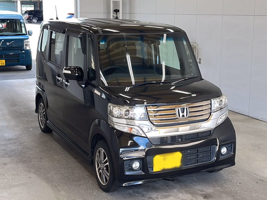 HONDA N-BOX