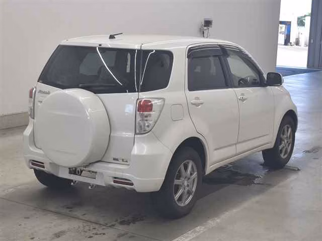 TOYOTA RUSH