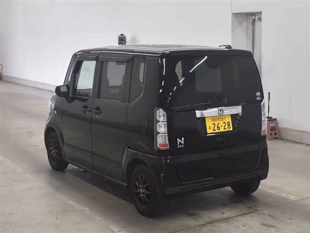 HONDA N-BOX