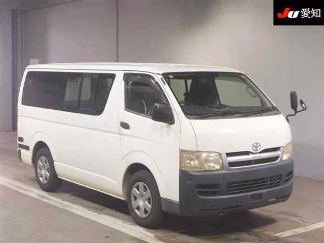 TOYOTA REGIUS ACE
