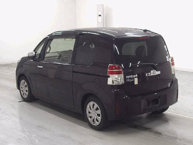 TOYOTA SPADE