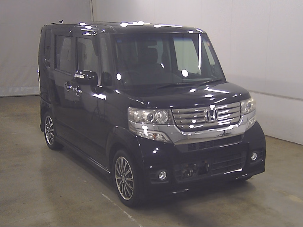 HONDA N-BOX