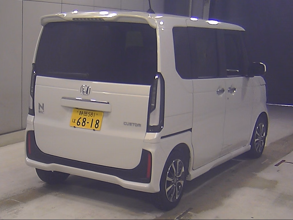 HONDA N-BOX