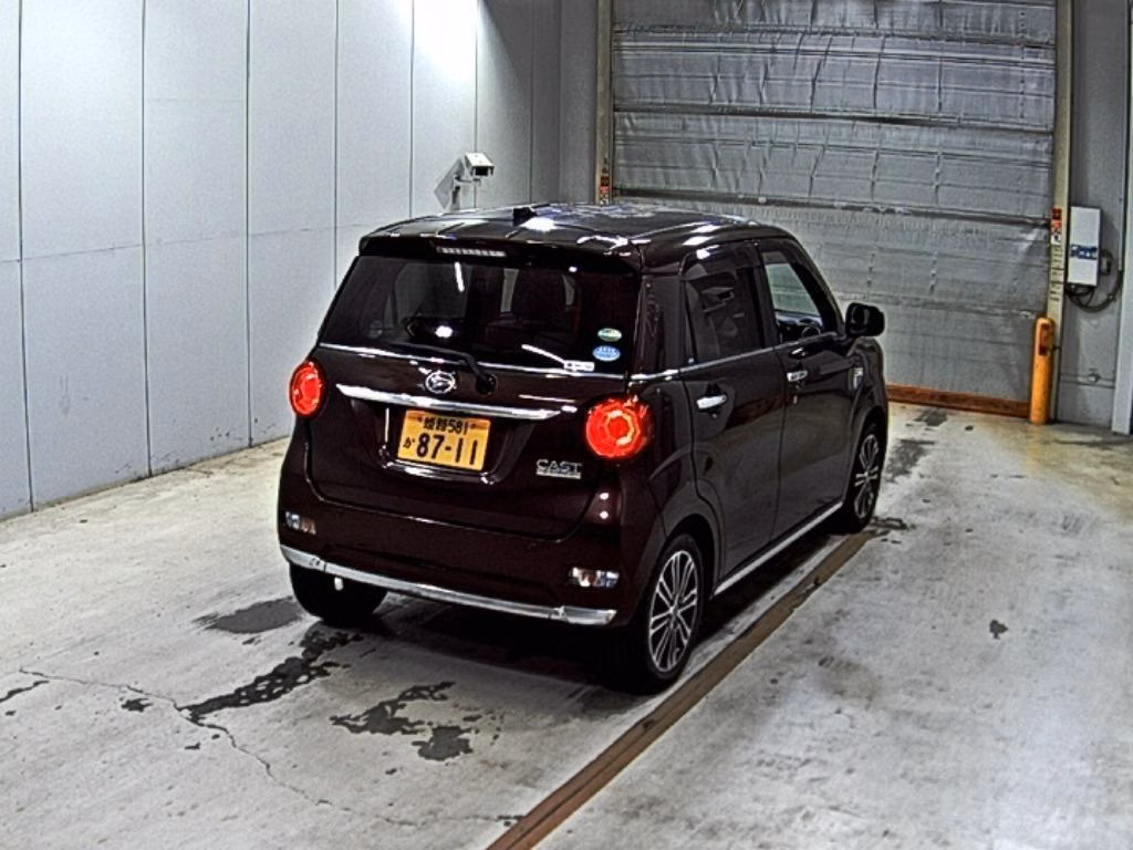 DAIHATSU CAST
