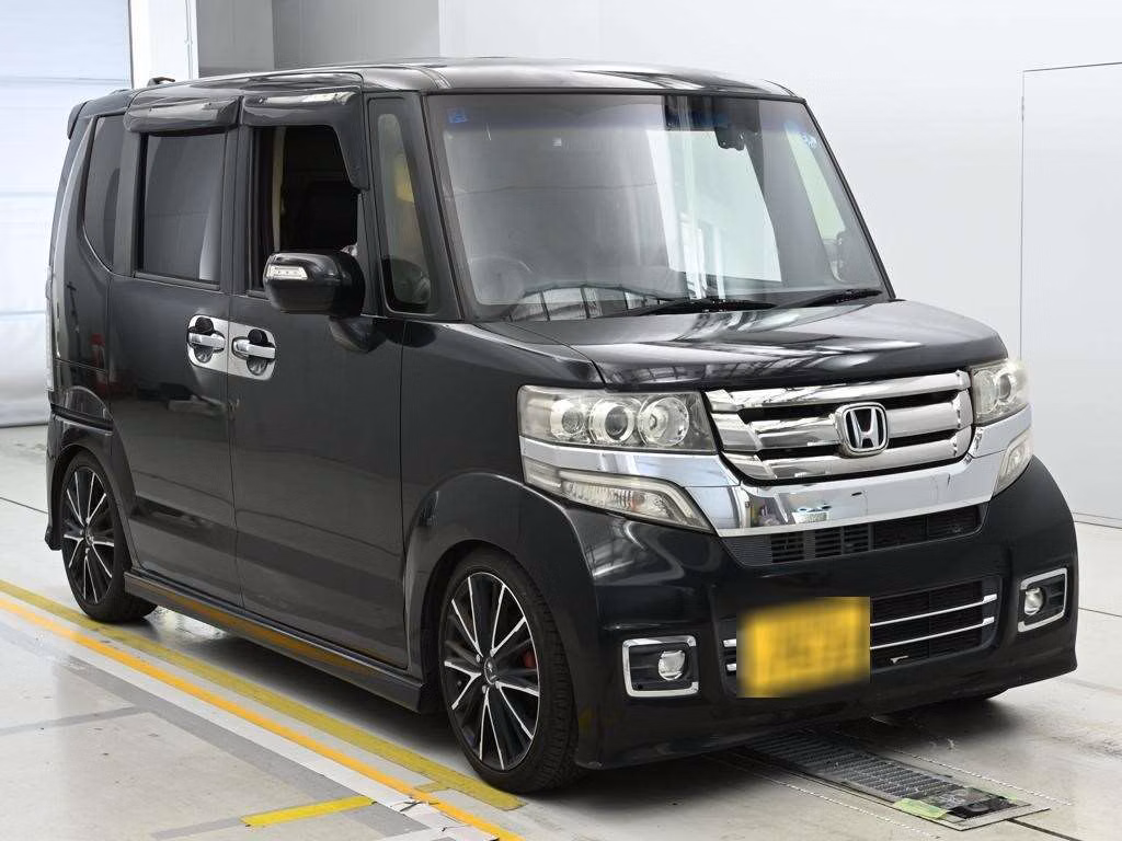 HONDA N-BOX