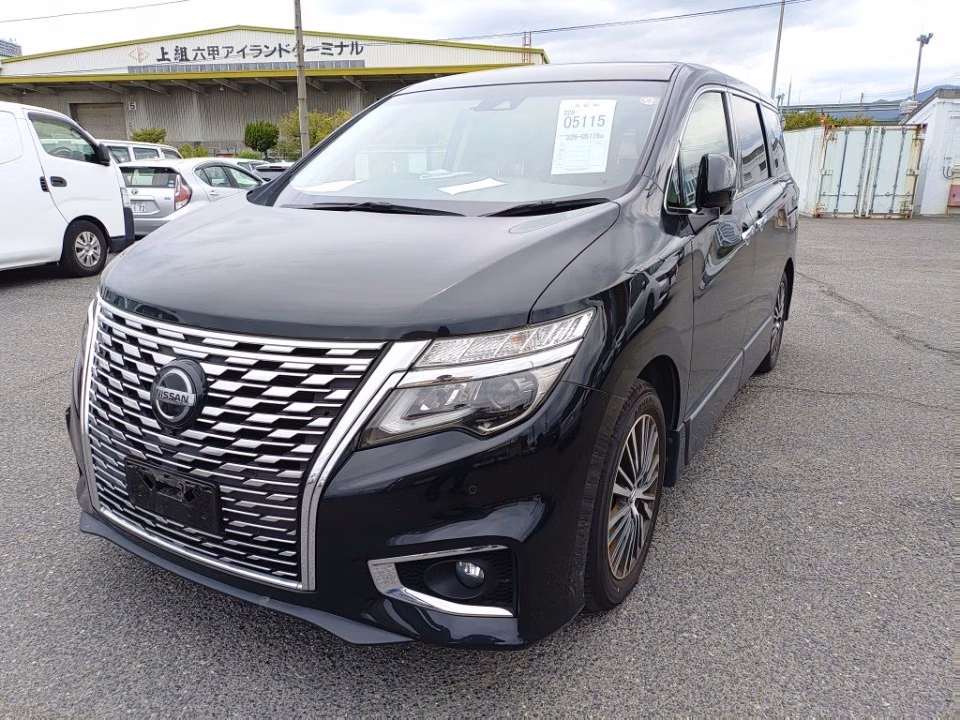 NISSAN ELGRAND