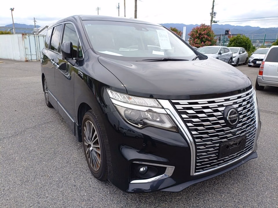 NISSAN ELGRAND