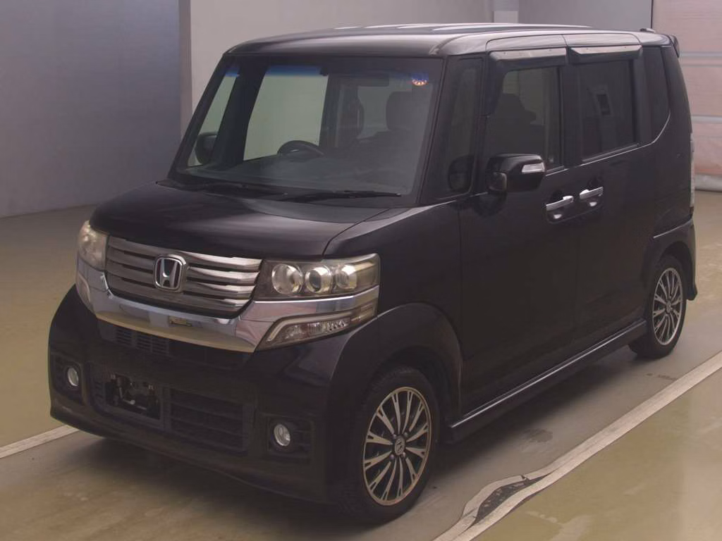HONDA N-BOX