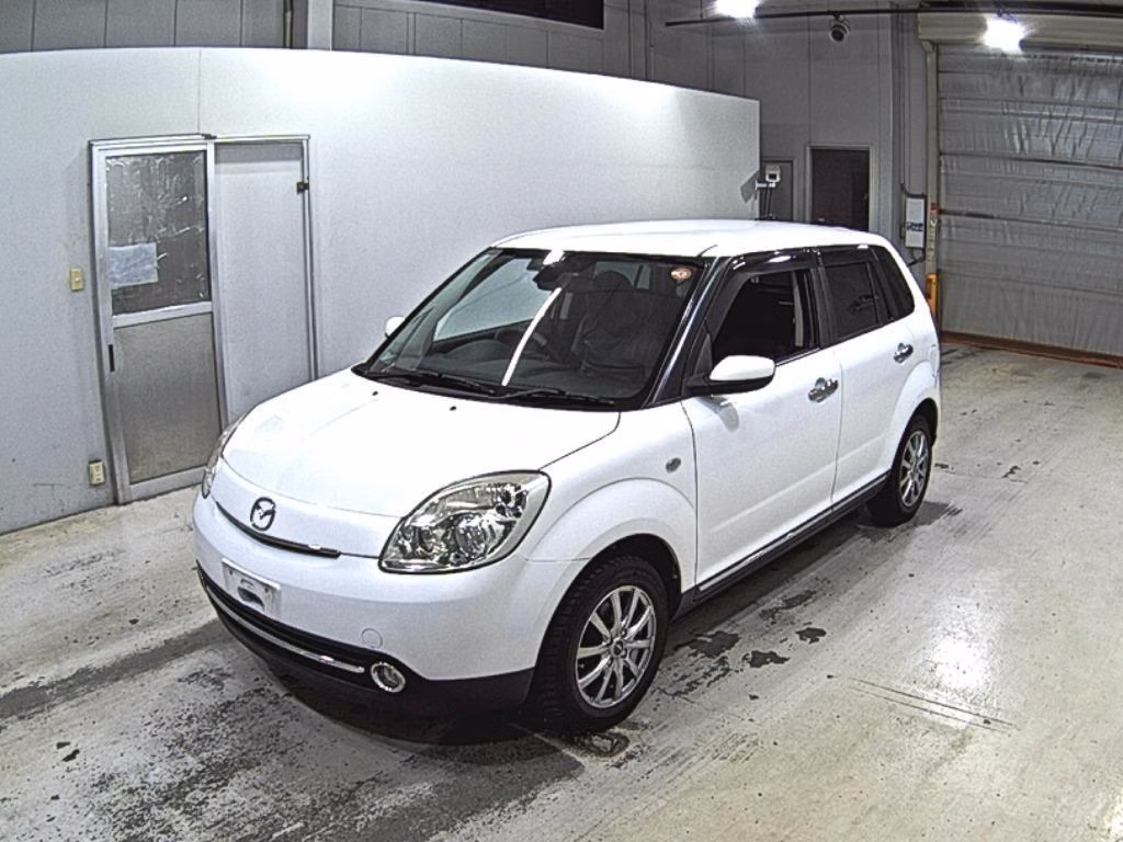 MAZDA VERISA