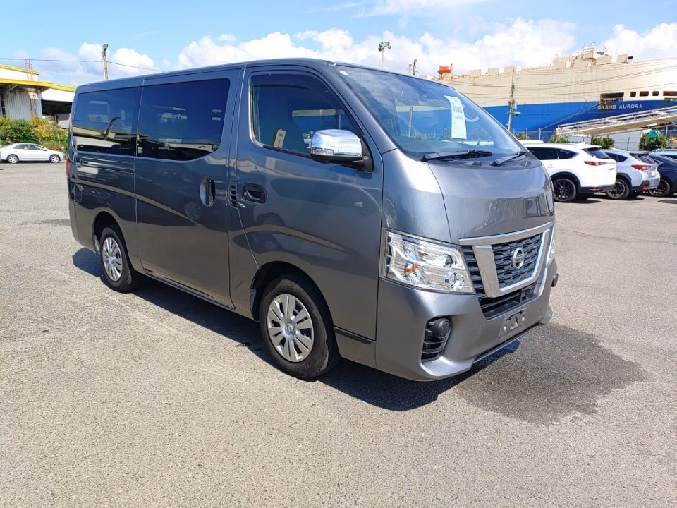 NISSAN NV350 CARAVAN