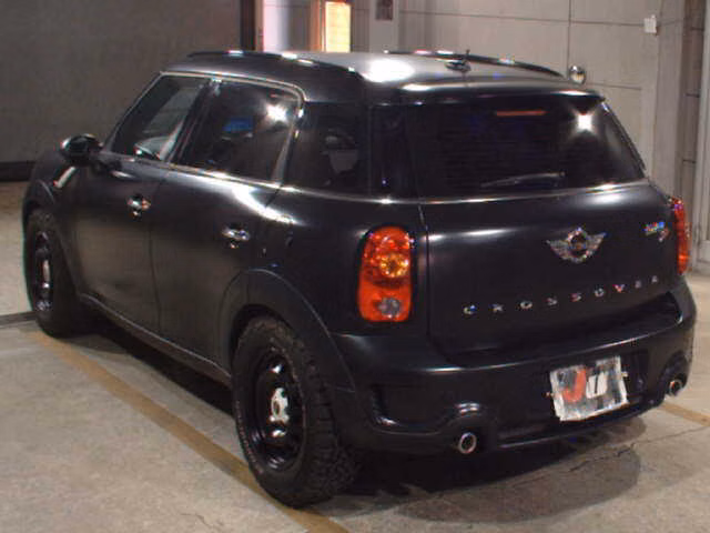 MINI CROSSOVER