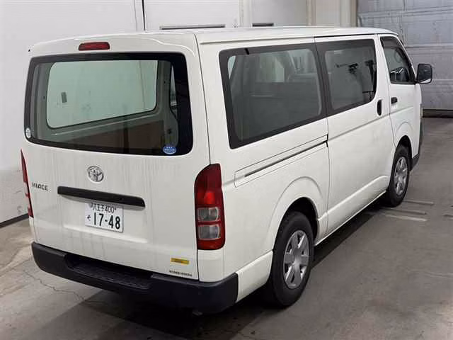 TOYOTA REGIUS ACE